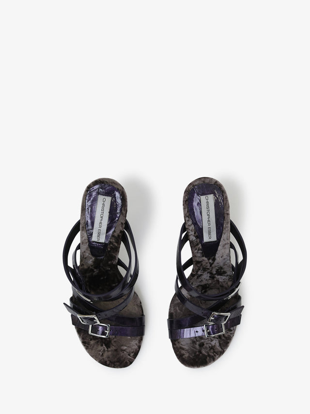 Fasten Crinkled Heel