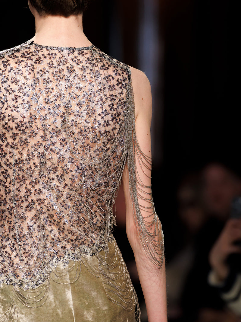 Swept Chain Lace Velvet Column Gown - Image 4